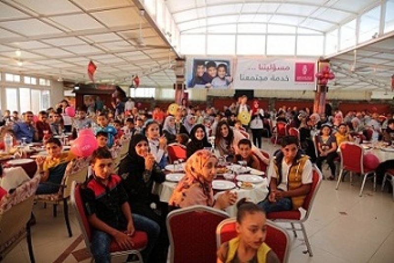 Bank of Palestine continues to organize Ramadan Iftars in Gaza, Nablus and Hebron with participation of hundreds, in cooperation with charitable associations