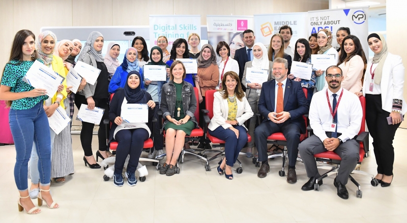 In partnership with several partners, Bank of Palestine organizes a training for businesswomen and women entrepreneurs on digital marketing skills on the Internet and social media platforms