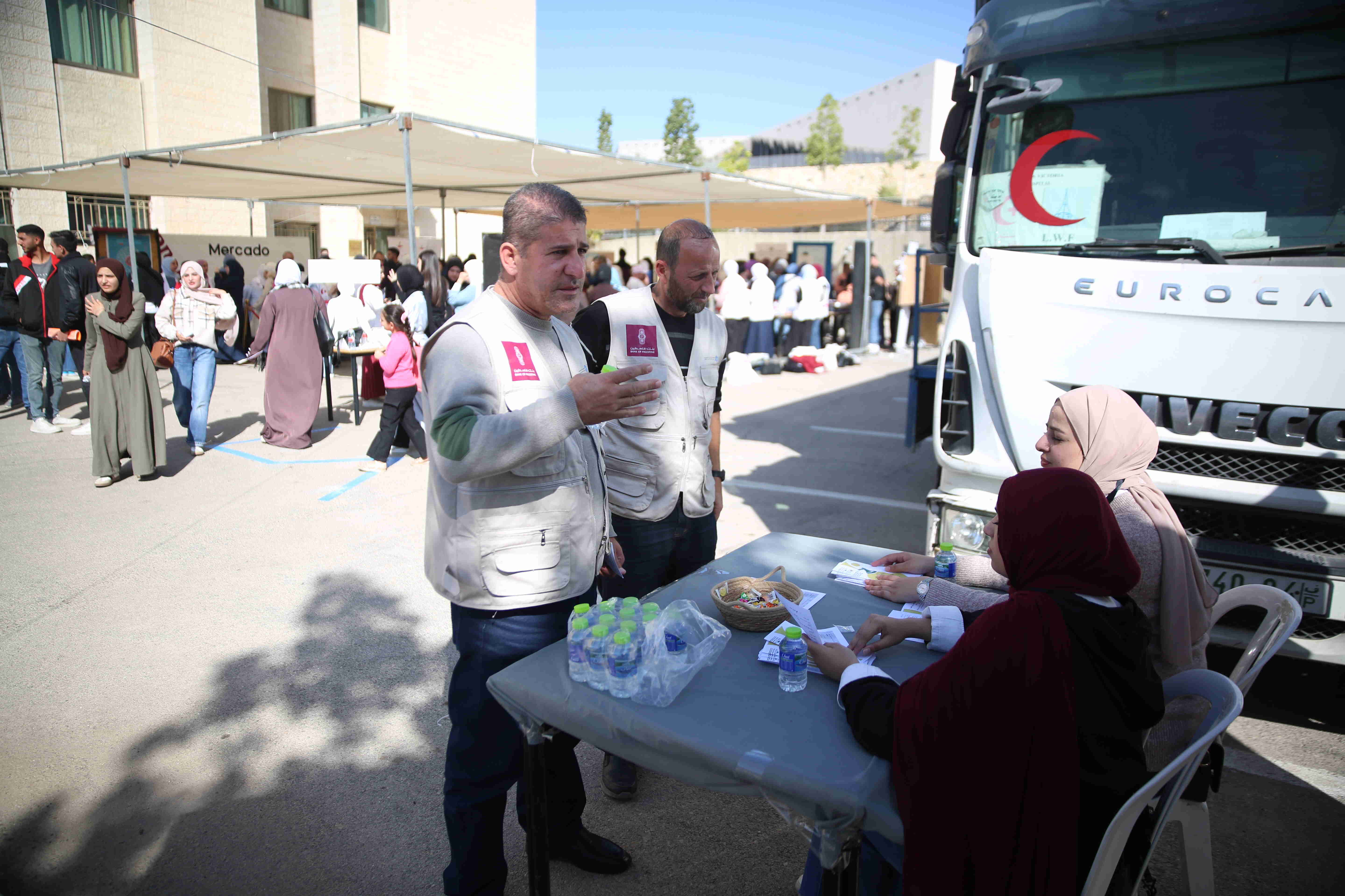 بنك فلسطين و"جذور" و"مستشفى المطلع يختتمون حملة الوقاية من السكري
